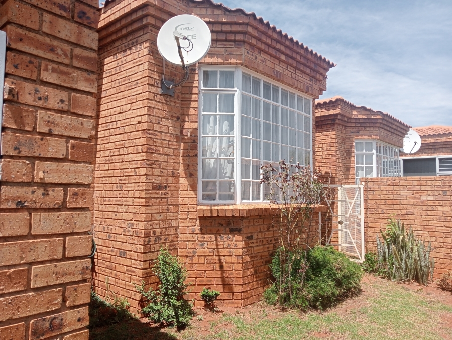 To Let 2 Bedroom Property for Rent in Chancliff Ridge Gauteng