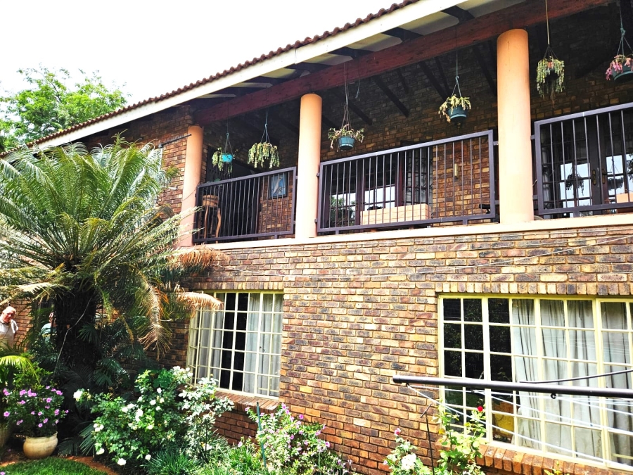 6 Bedroom Property for Sale in Amandasig Gauteng