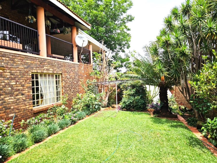 6 Bedroom Property for Sale in Amandasig Gauteng