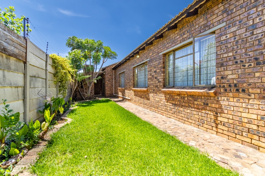 3 Bedroom Property for Sale in Sharon Park Gauteng