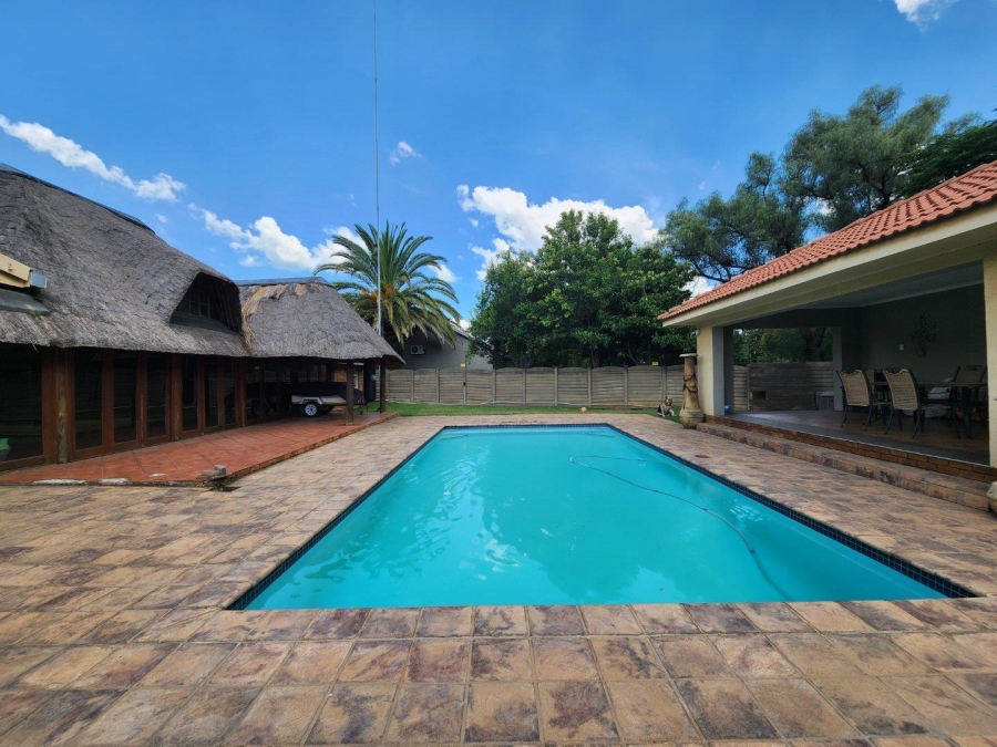 5 Bedroom Property for Sale in Three Rivers East Gauteng