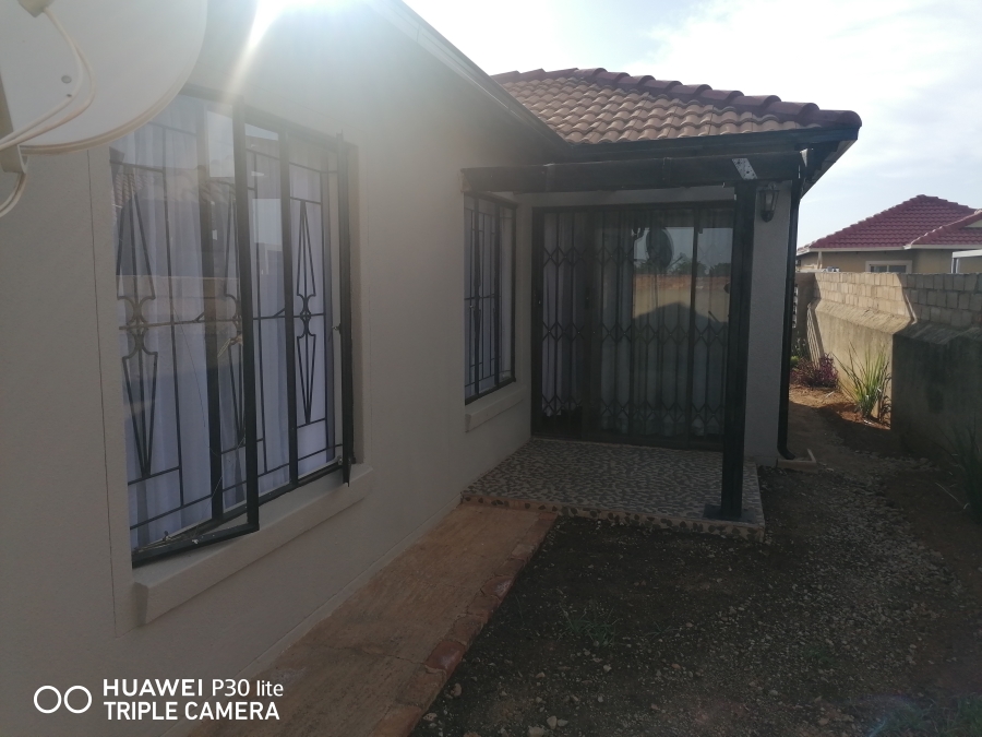 2 Bedroom Property for Sale in Nellmapius Gauteng