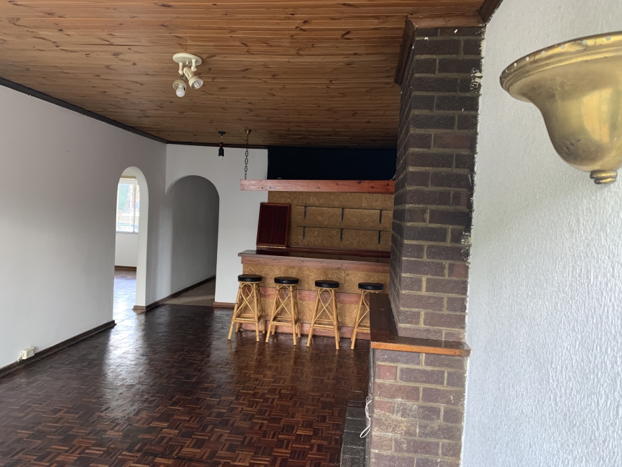 To Let 2 Bedroom Property for Rent in Windsor East Gauteng