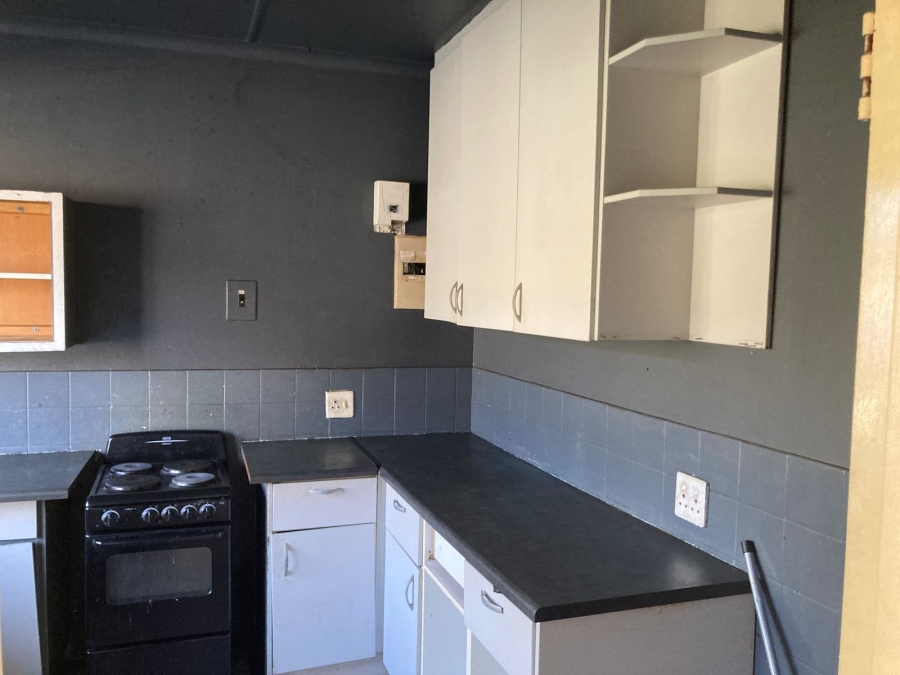 To Let 2 Bedroom Property for Rent in Windsor East Gauteng