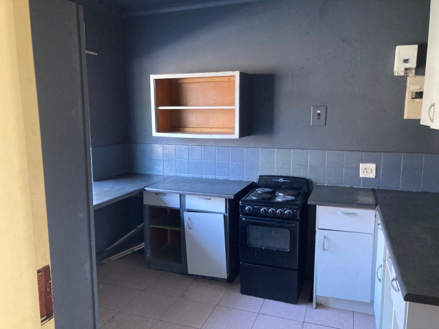 To Let 2 Bedroom Property for Rent in Windsor East Gauteng