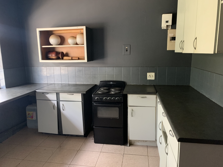 To Let 2 Bedroom Property for Rent in Windsor East Gauteng