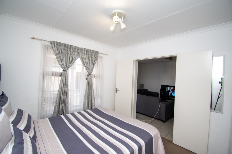 To Let 1 Bedroom Property for Rent in Ferndale Gauteng