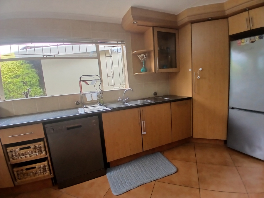 3 Bedroom Property for Sale in South Kensington Gauteng