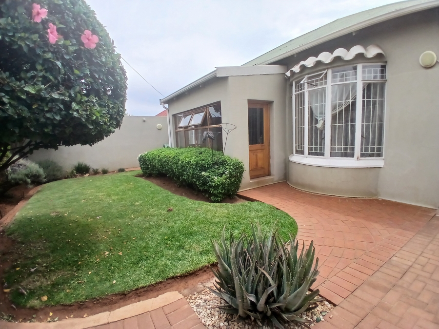 3 Bedroom Property for Sale in South Kensington Gauteng