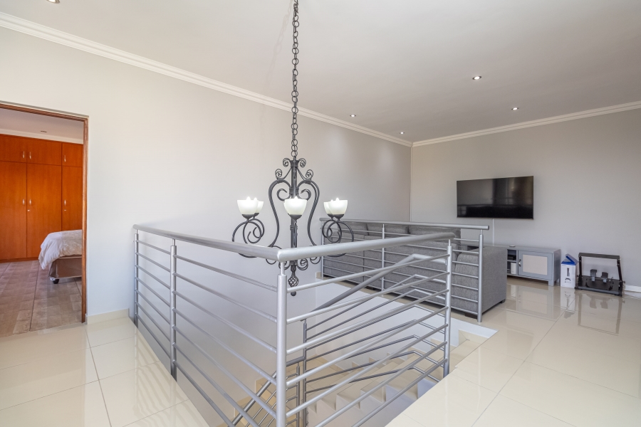 3 Bedroom Property for Sale in Midstream Estate Gauteng