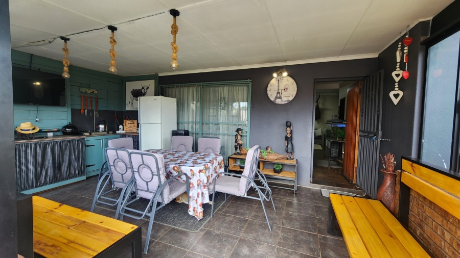 4 Bedroom Property for Sale in Sinoville Gauteng