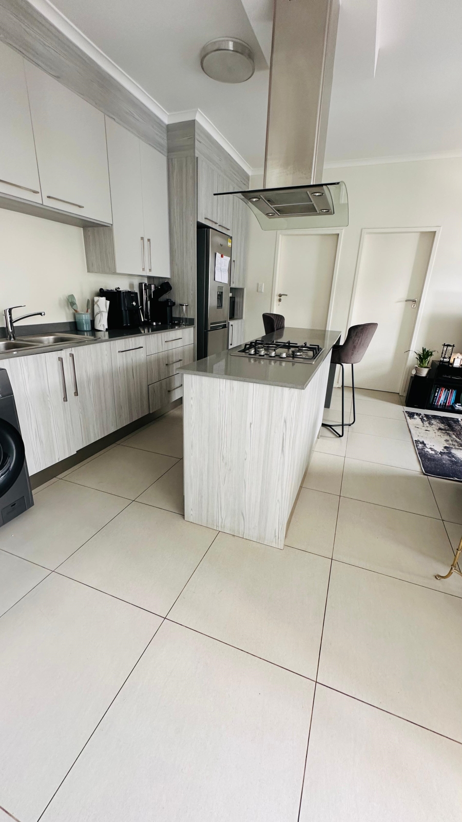 1 Bedroom Property for Sale in Erand Gardens Gauteng