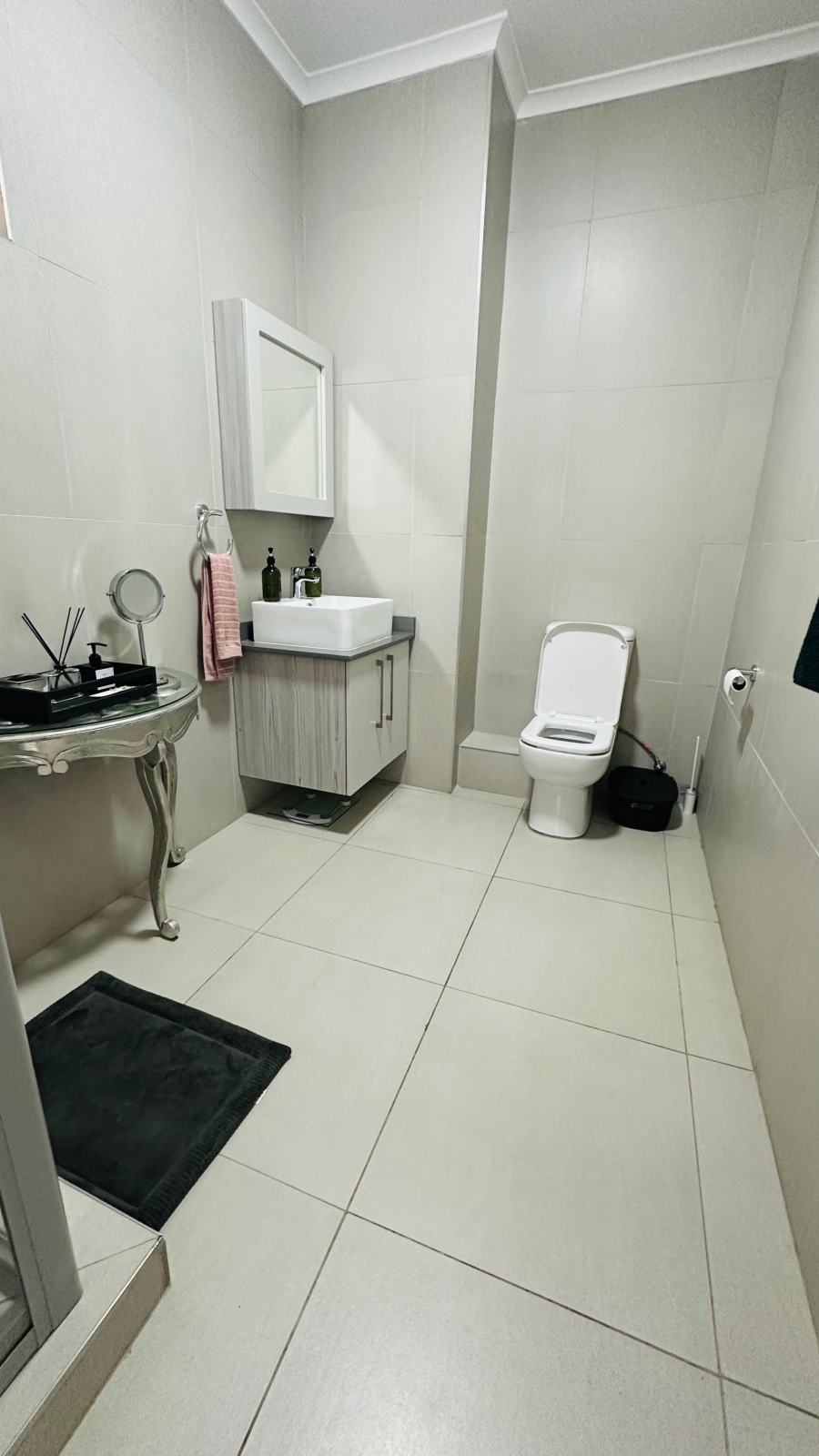 1 Bedroom Property for Sale in Erand Gardens Gauteng