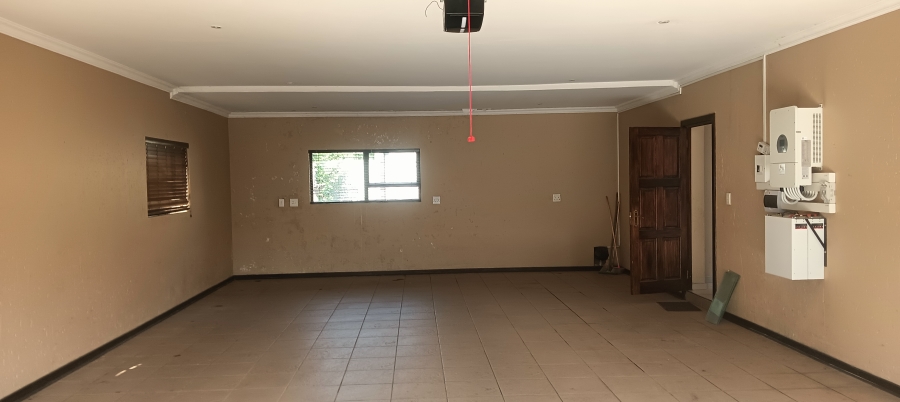 To Let 3 Bedroom Property for Rent in Sunward Park Gauteng