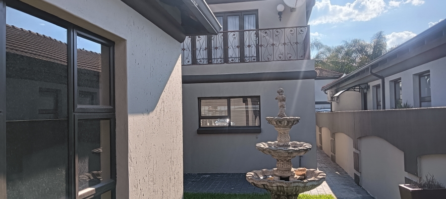 To Let 3 Bedroom Property for Rent in Sunward Park Gauteng