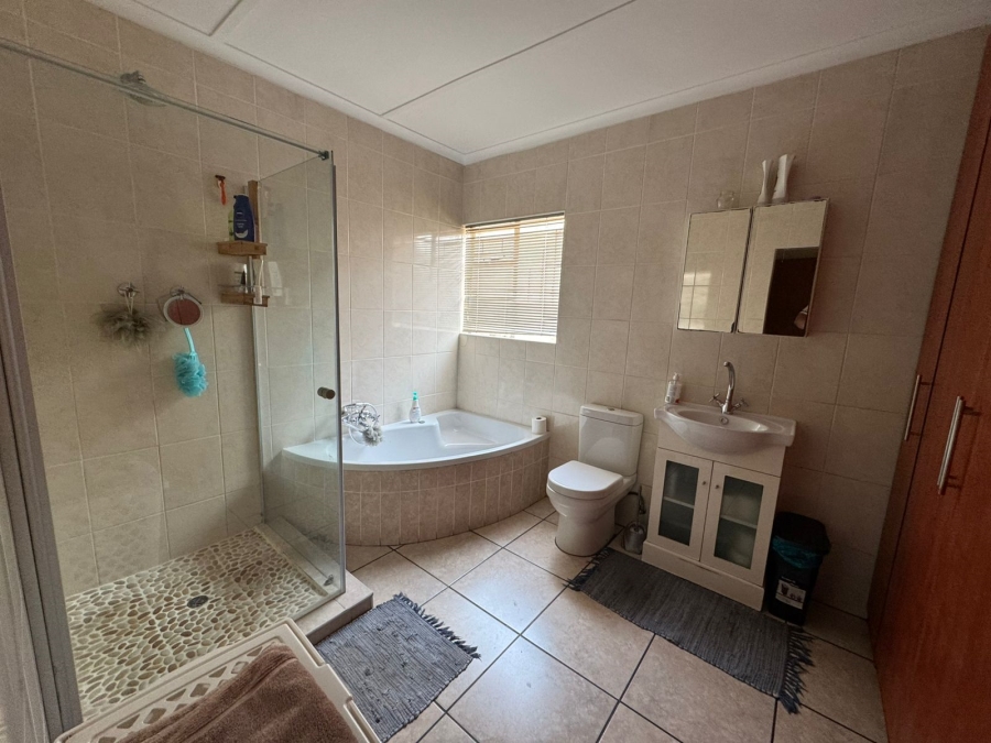 3 Bedroom Property for Sale in Minnebron Gauteng