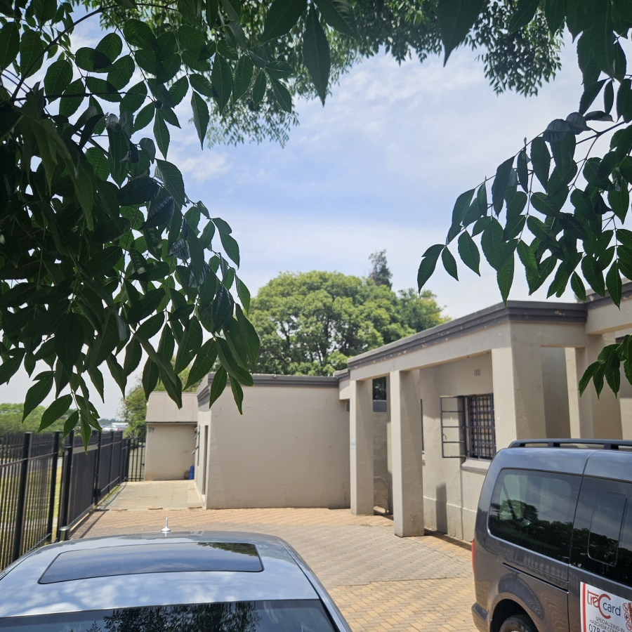 To Let commercial Property for Rent in Benoni Central Gauteng