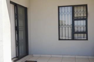 To Let 2 Bedroom Property for Rent in Glen Austin Gauteng