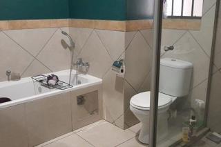 To Let 2 Bedroom Property for Rent in Glen Austin Gauteng