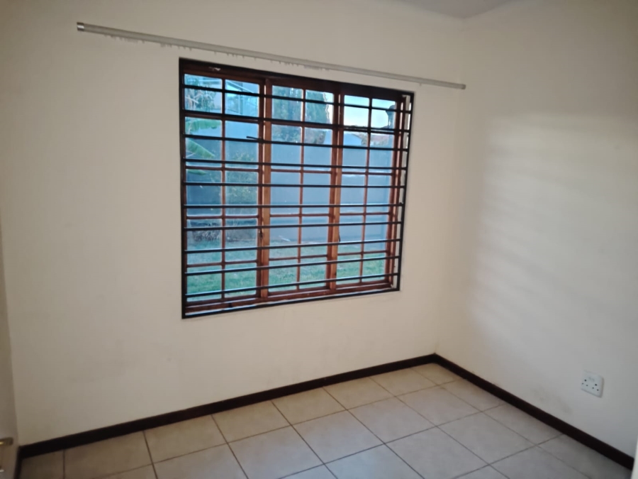 To Let 3 Bedroom Property for Rent in Blue Hills Gauteng