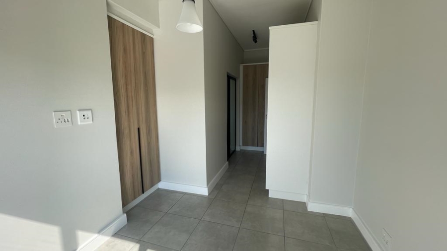 To Let 2 Bedroom Property for Rent in Waterfall Gauteng