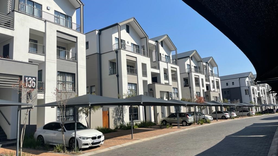 To Let 2 Bedroom Property for Rent in Waterfall Gauteng