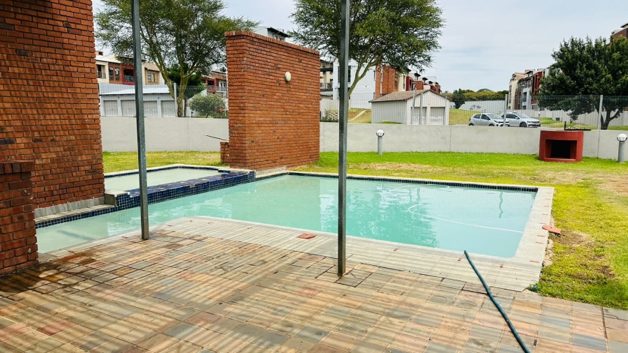 1 Bedroom Property for Sale in Carlswald Gauteng