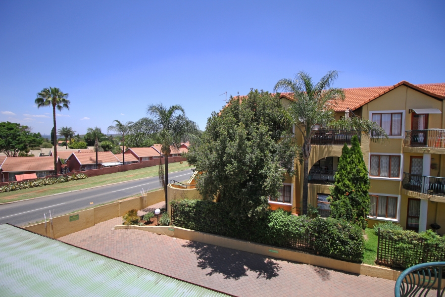 2 Bedroom Property for Sale in Sundowner Gauteng