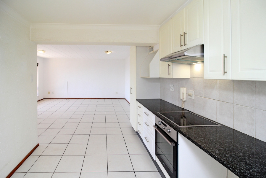 To Let 2 Bedroom Property for Rent in Northcliff Gauteng