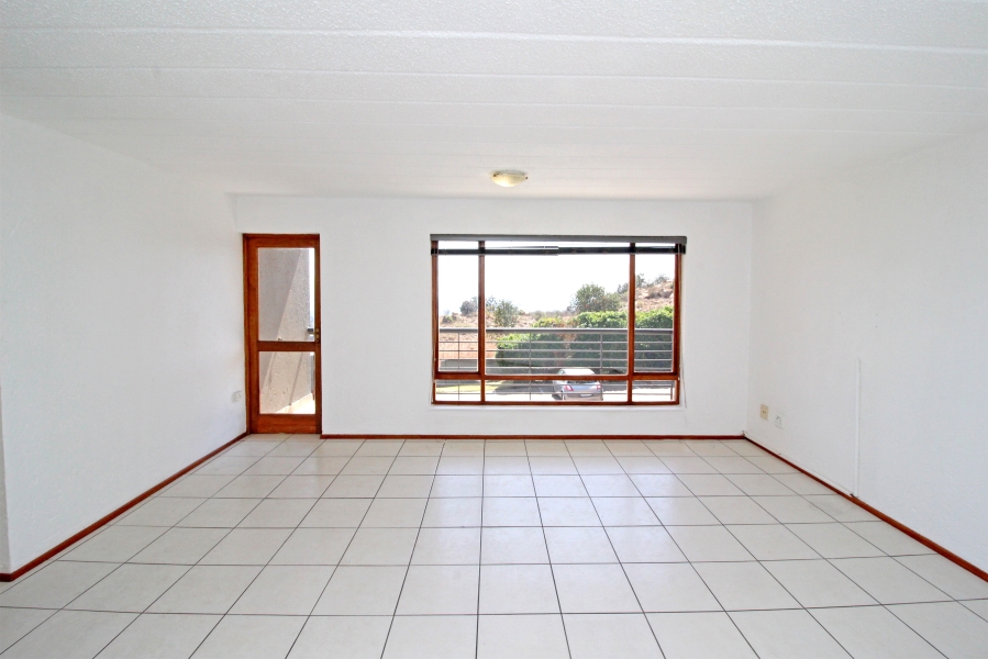 To Let 2 Bedroom Property for Rent in Northcliff Gauteng