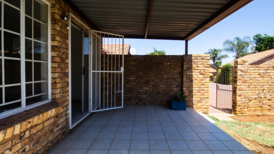 2 Bedroom Property for Sale in Monument Park Gauteng