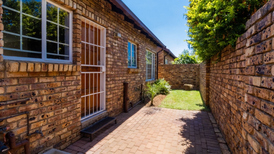 2 Bedroom Property for Sale in Monument Park Gauteng