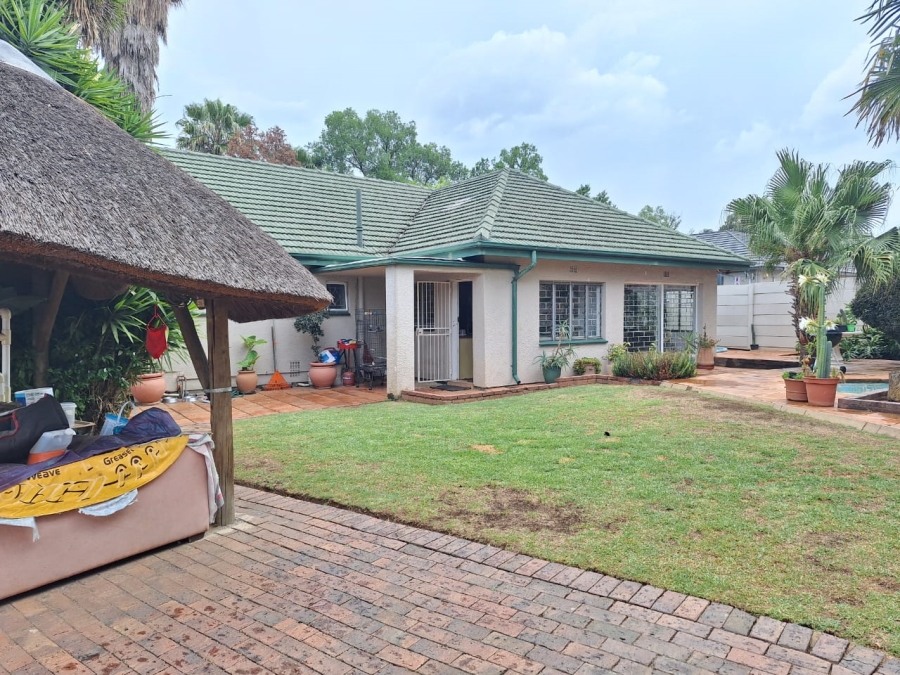 3 Bedroom Property for Sale in Dunvegan Gauteng