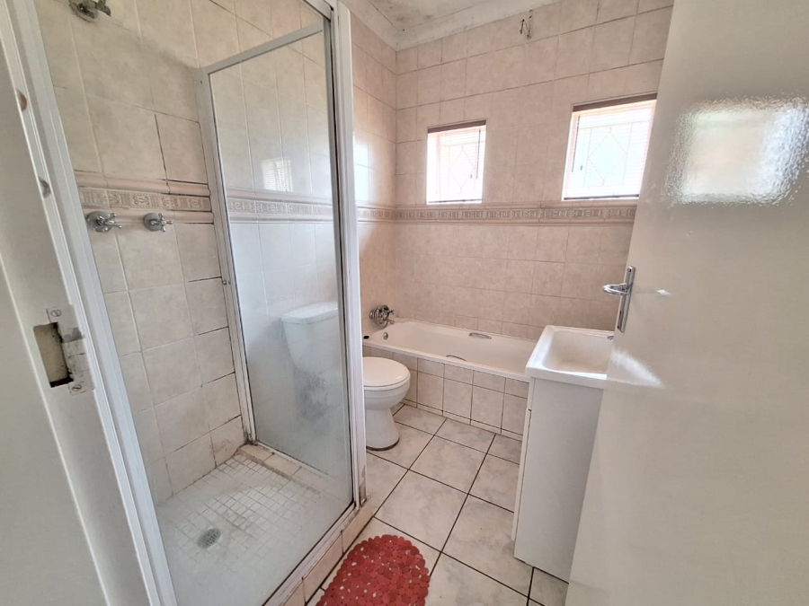 3 Bedroom Property for Sale in Dunvegan Gauteng