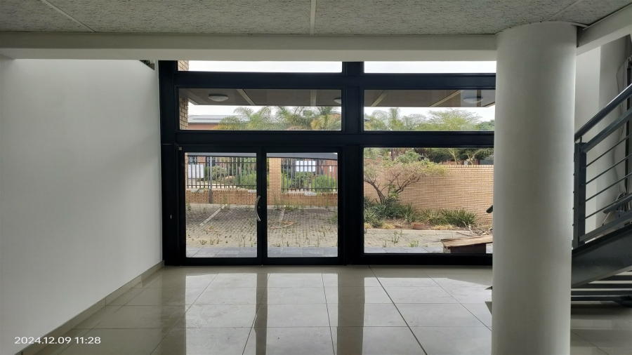 To Let commercial Property for Rent in North Riding Gauteng