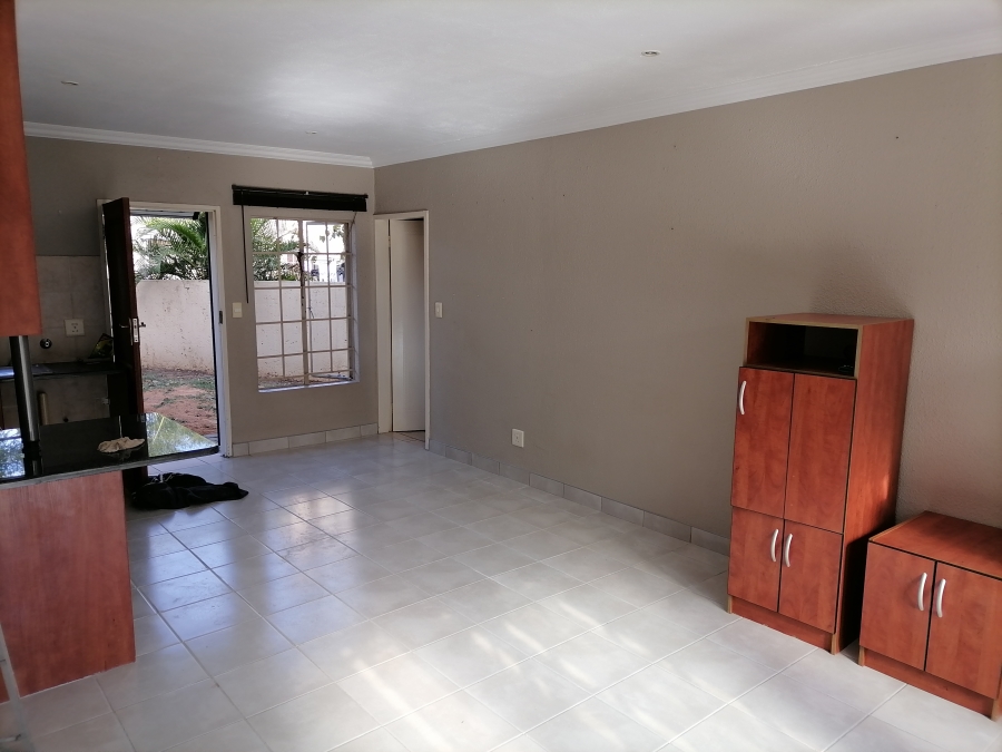 2 Bedroom Property for Sale in Annlin Gauteng