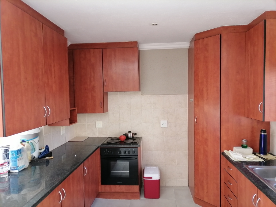 2 Bedroom Property for Sale in Annlin Gauteng