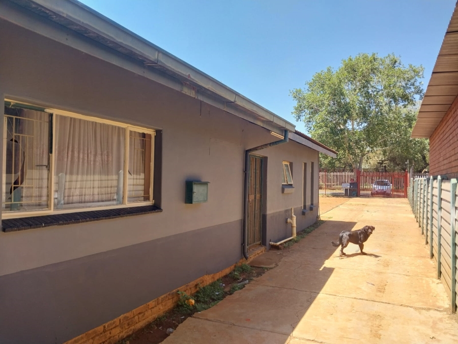 5 Bedroom Property for Sale in Daspoort Gauteng