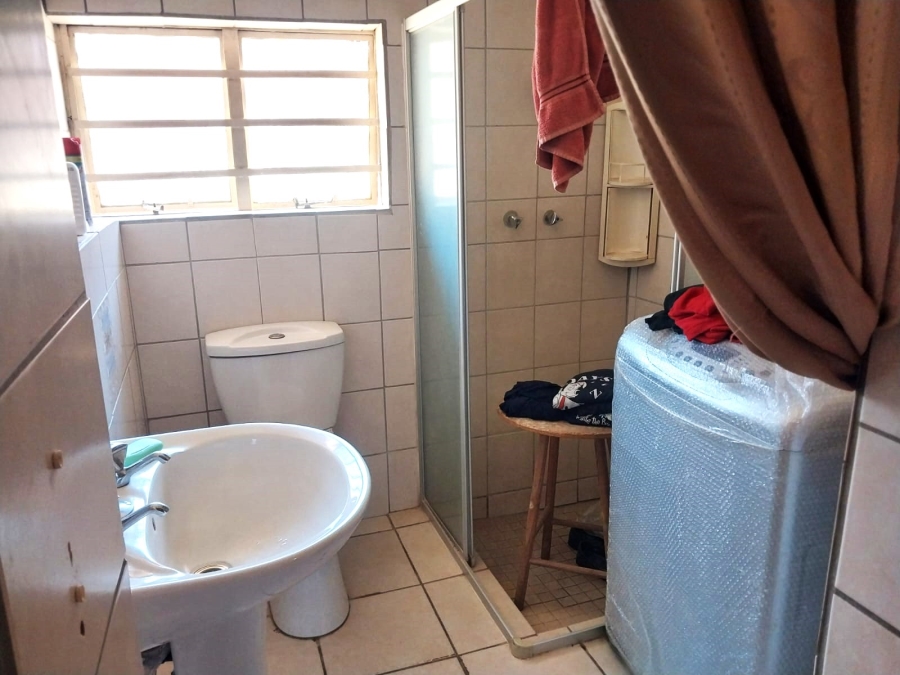 5 Bedroom Property for Sale in Daspoort Gauteng