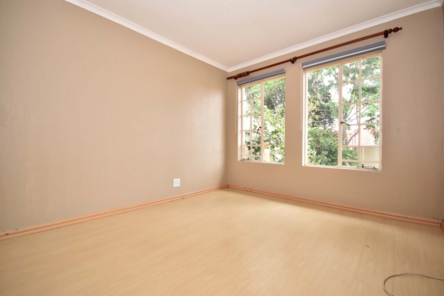 3 Bedroom Property for Sale in Sonneglans Gauteng