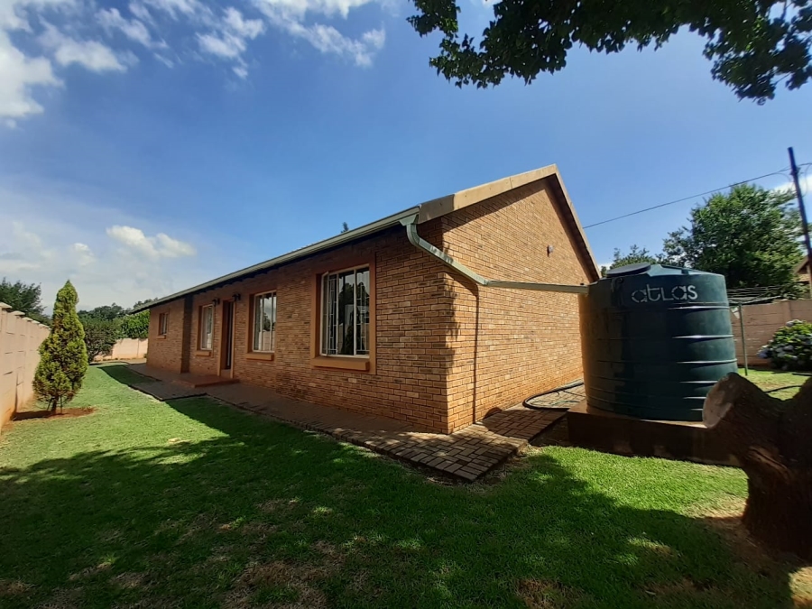 3 Bedroom Property for Sale in Meyerton Central Gauteng