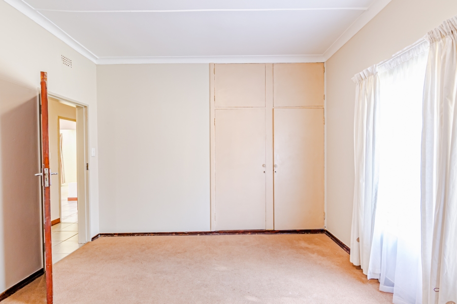 2 Bedroom Property for Sale in Waverley Gauteng