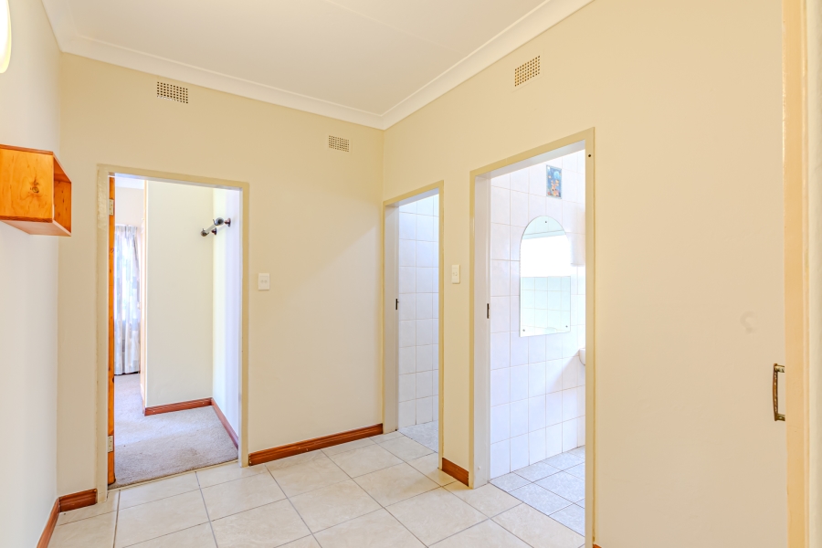 2 Bedroom Property for Sale in Waverley Gauteng