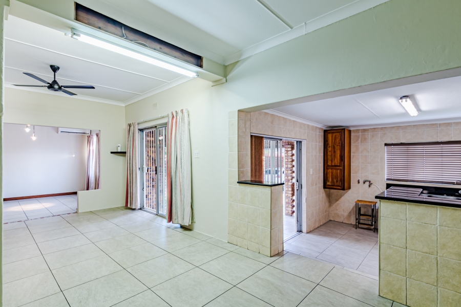 2 Bedroom Property for Sale in Waverley Gauteng