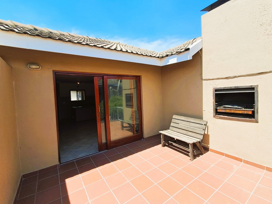 2 Bedroom Property for Sale in Paulshof Gauteng