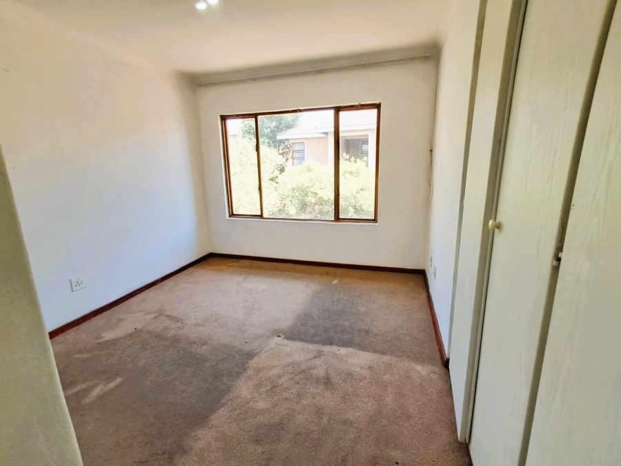 2 Bedroom Property for Sale in Paulshof Gauteng