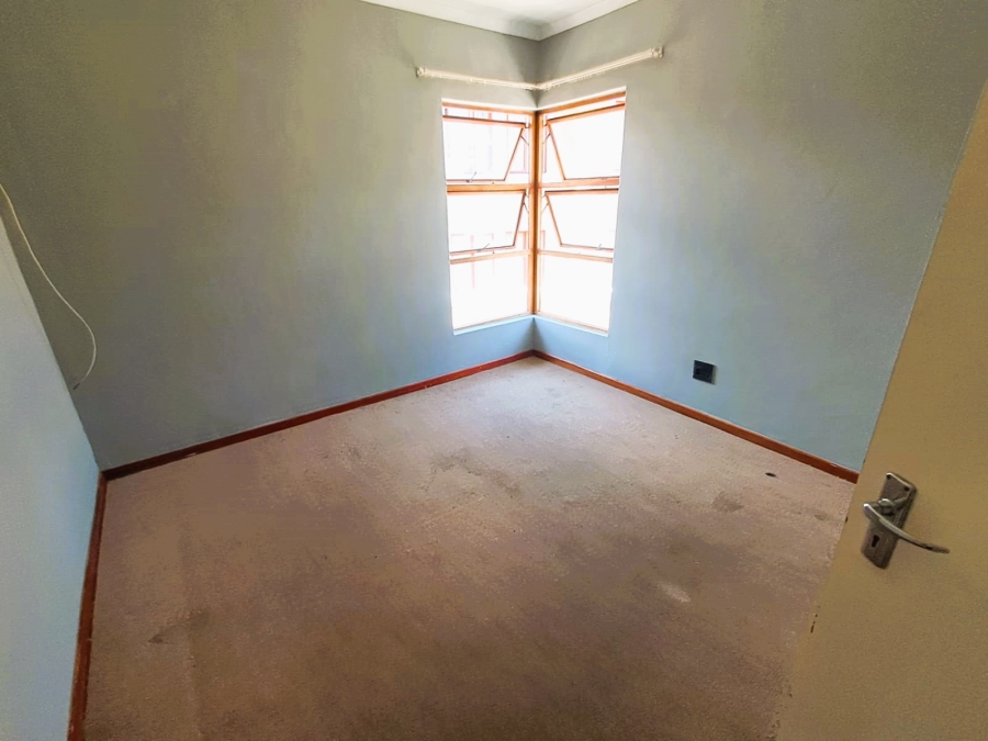 2 Bedroom Property for Sale in Paulshof Gauteng