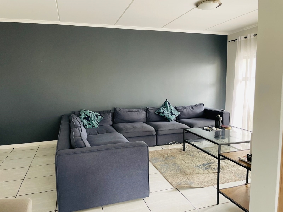 To Let 3 Bedroom Property for Rent in Waterfall Gauteng