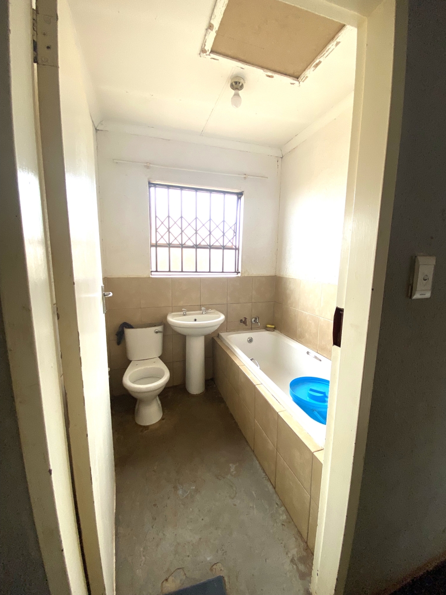 3 Bedroom Property for Sale in Dawn Park Gauteng