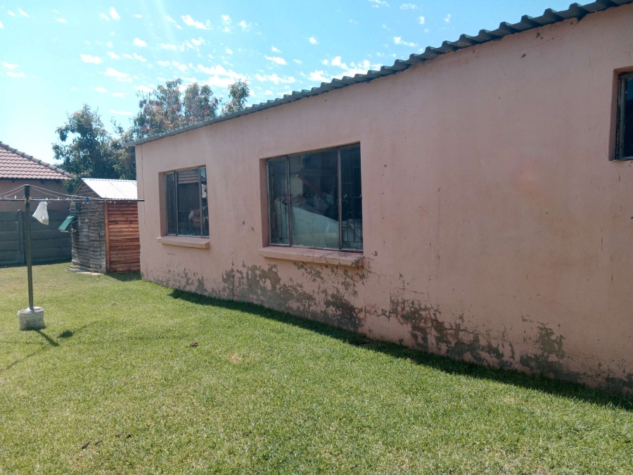 4 Bedroom Property for Sale in Booysens Gauteng